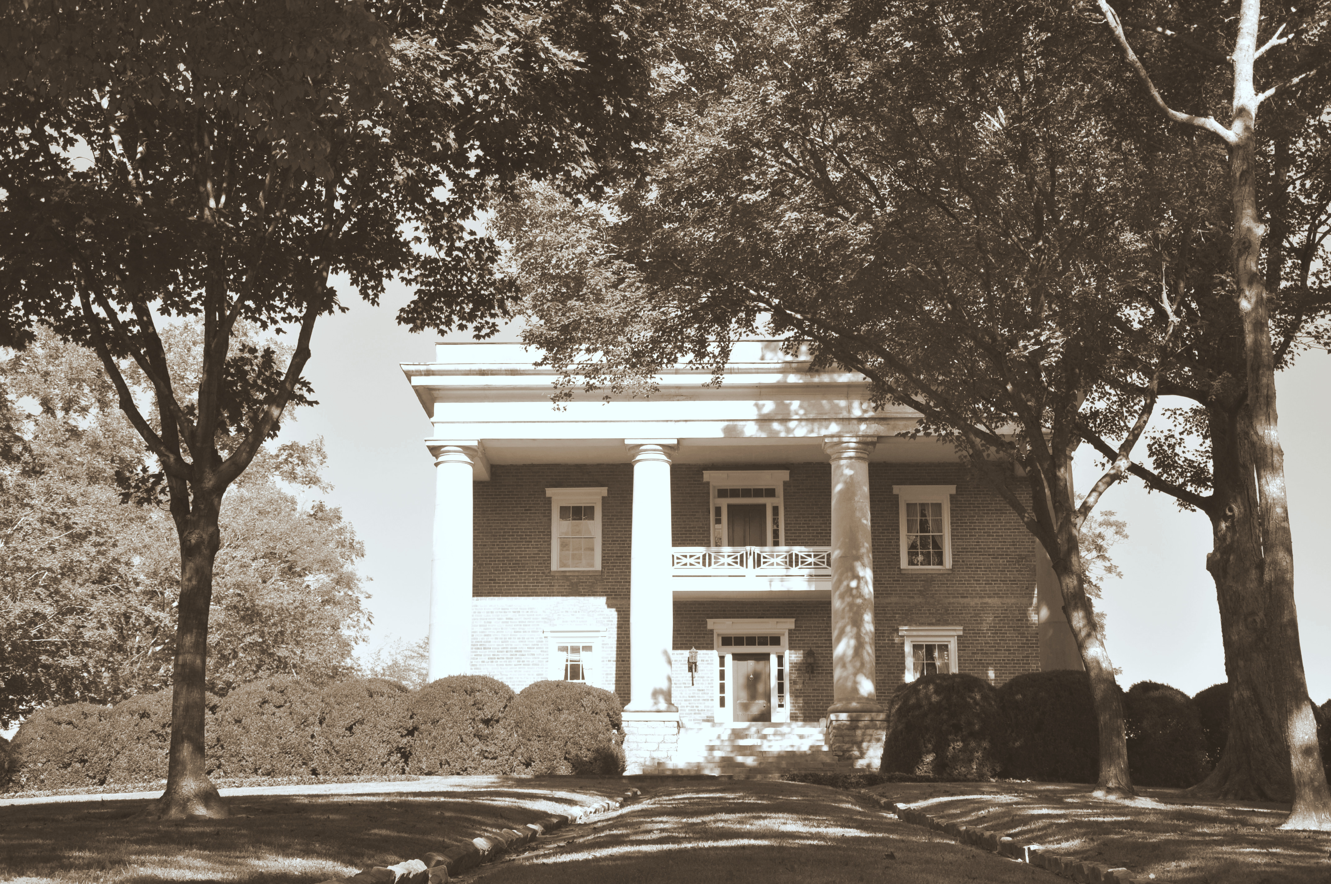 The Gordon-Lee Mansion | SouthernBess